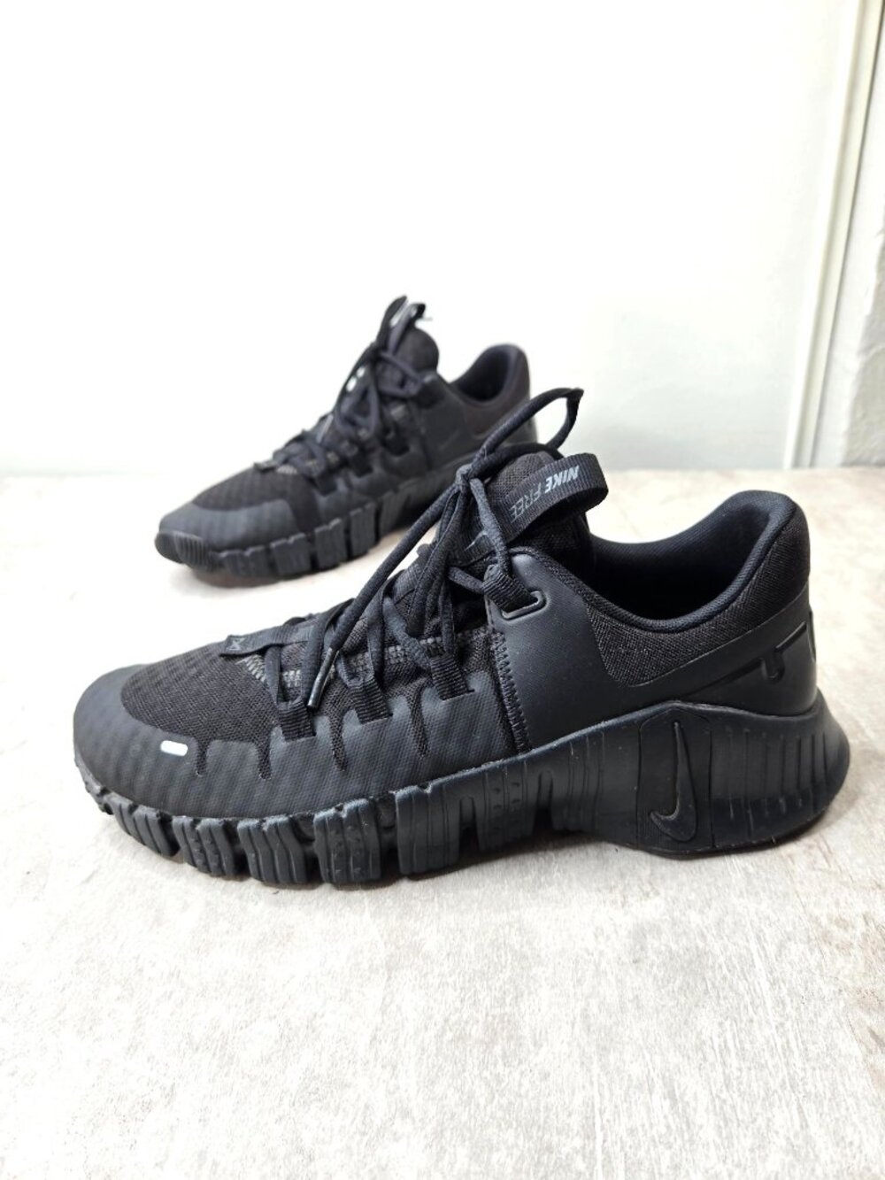 Nike Metcon Athletic Sneaker Womens 10 Triple Black Low Top Sporty Running Shoes